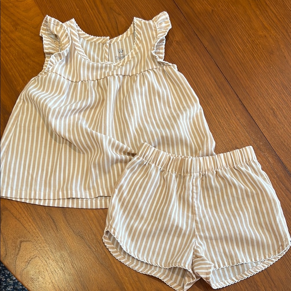 GAP Kids Tan Striped Matching Set